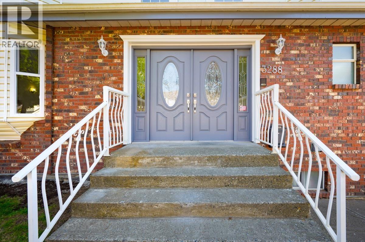 3288 E 26th Avenue, Vancouver, British Columbia  V5R 1L7 - Photo 2 - R3037612