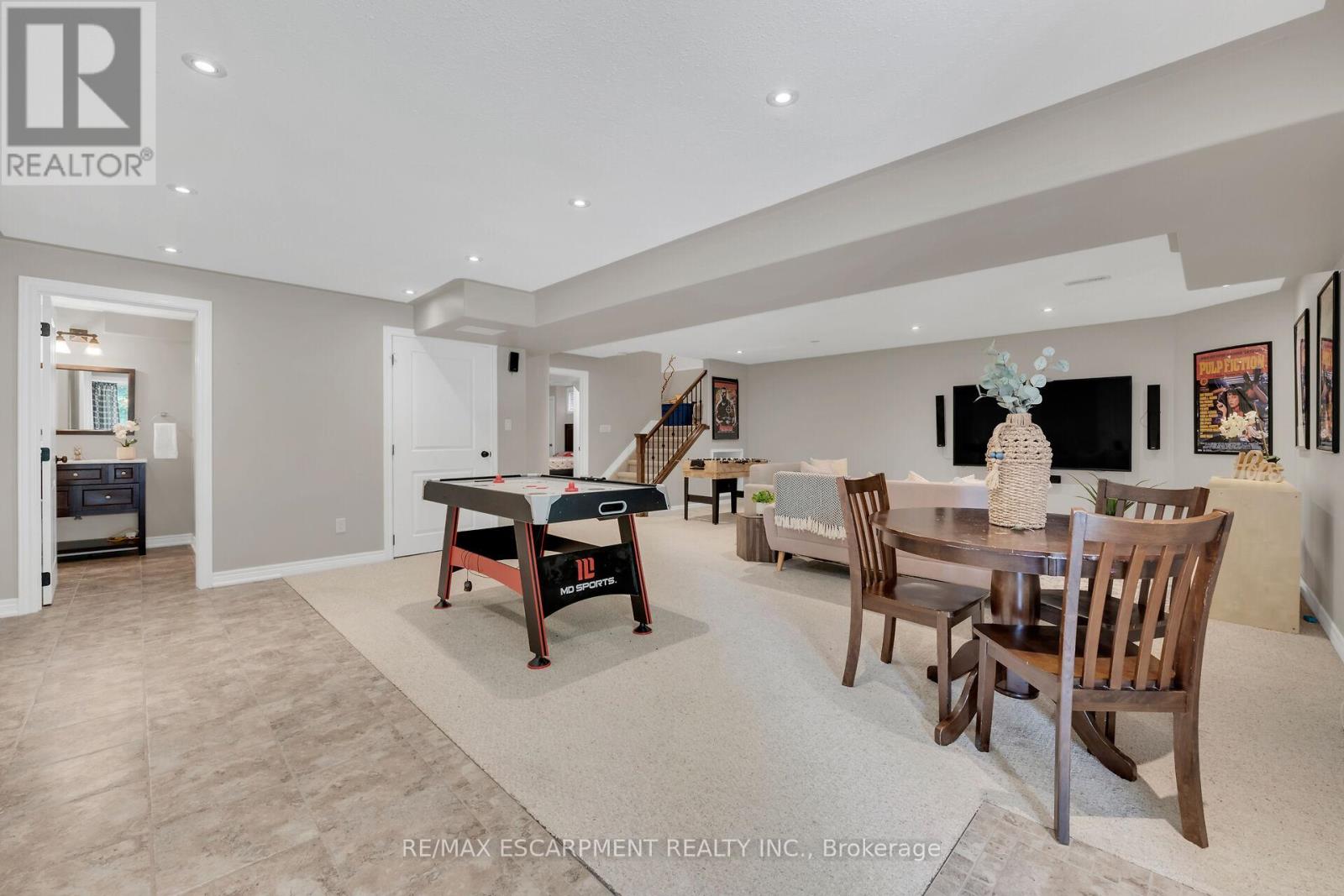 47 Southwood Crescent, Haldimand, Ontario  N3W 0A7 - Photo 35 - X12347435