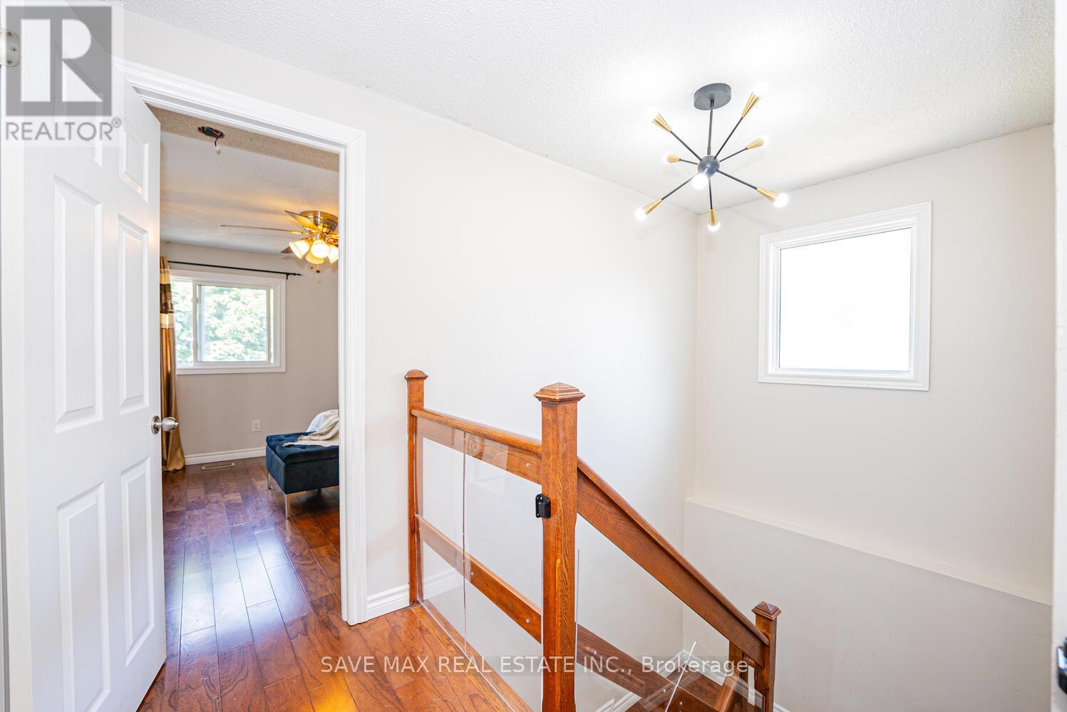 8 Joanne Court, Brampton, Ontario  L6Y 2J8 - Photo 19 - W12345700