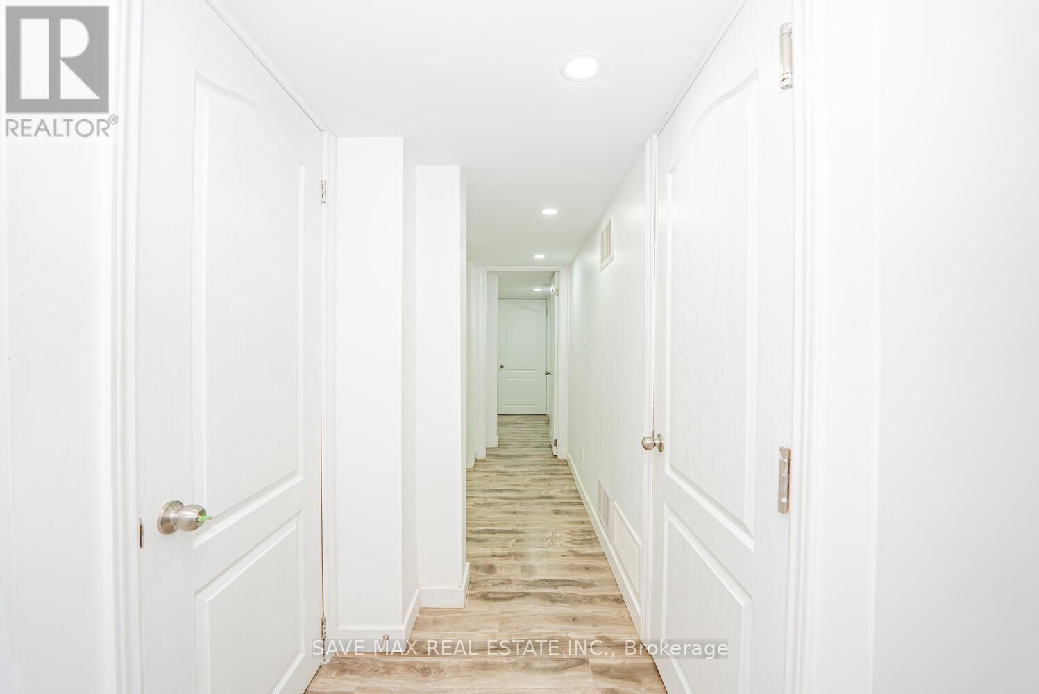 8 Joanne Court, Brampton, Ontario  L6Y 2J8 - Photo 40 - W12345700