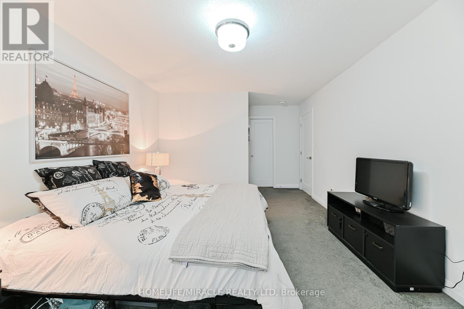 15 - 35 Midhurst Heights, Hamilton, Ontario  L8J 0K9 - Photo 21 - X12346027