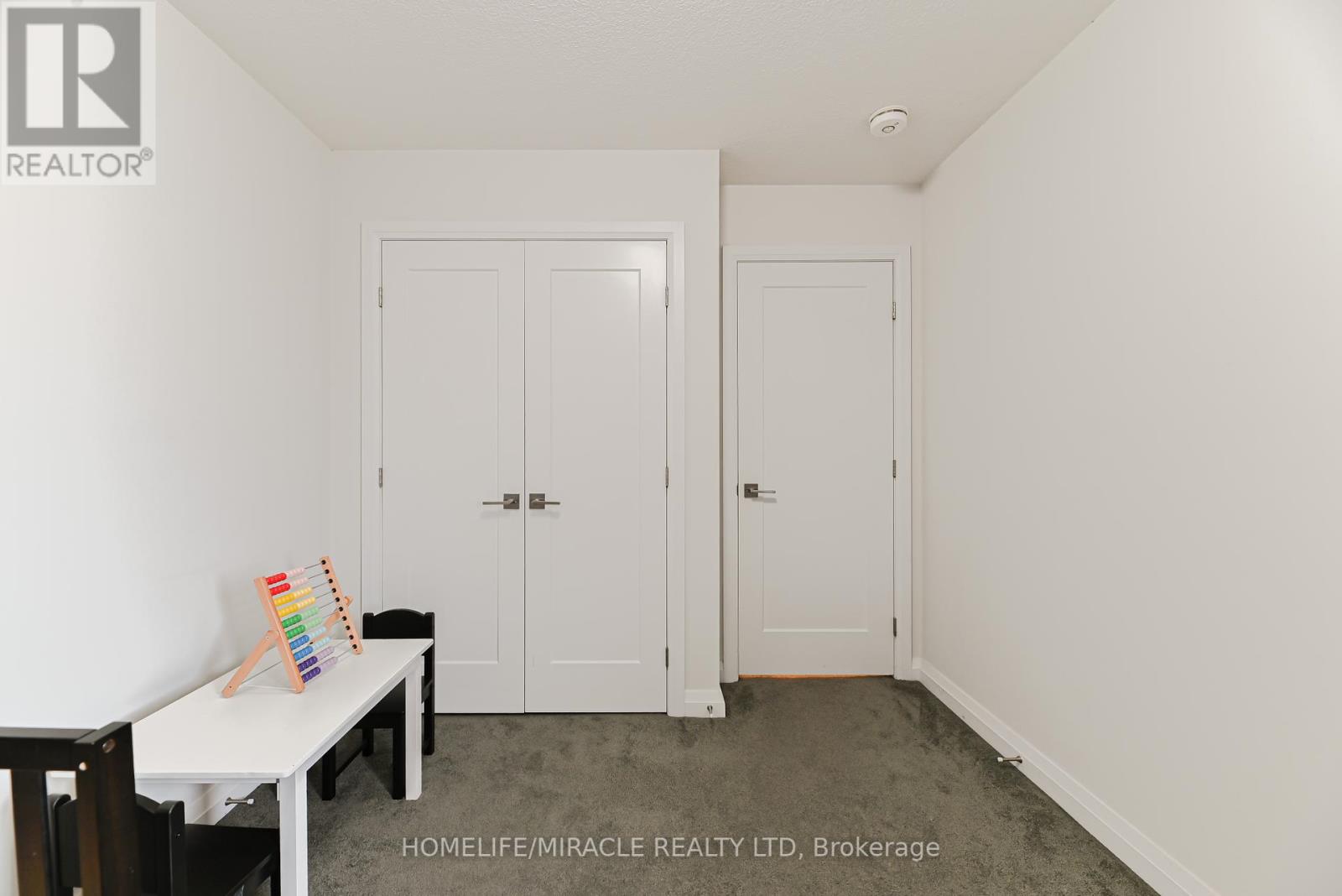 15 - 35 Midhurst Heights, Hamilton, Ontario  L8J 0K9 - Photo 29 - X12346027