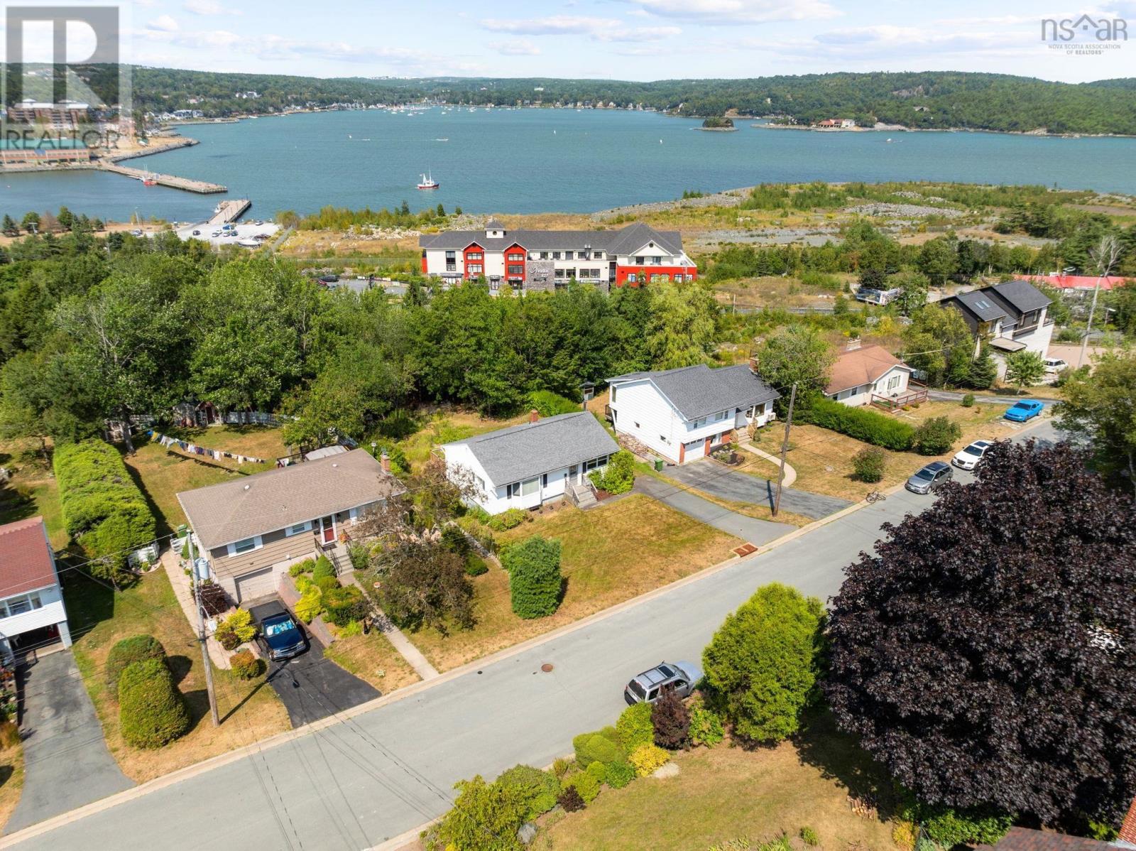 13 Glenmont Avenue, Bedford, Nova Scotia  B4A 1H1 - Photo 33 - 202520770