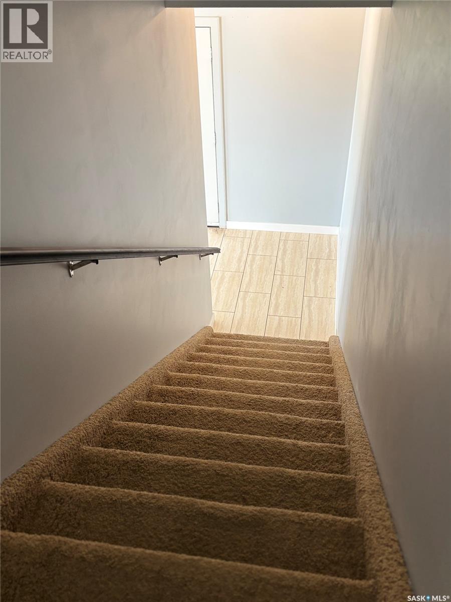 8 1703 Patrick Crescent, Saskatoon, Saskatchewan  S7W 0G1 - Photo 6 - SK015775