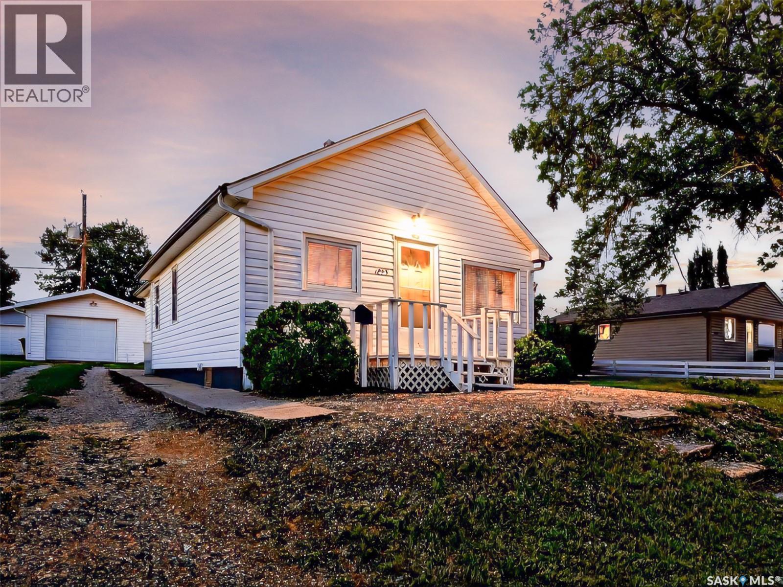 Property at 1233 Duffield STREET W image 1