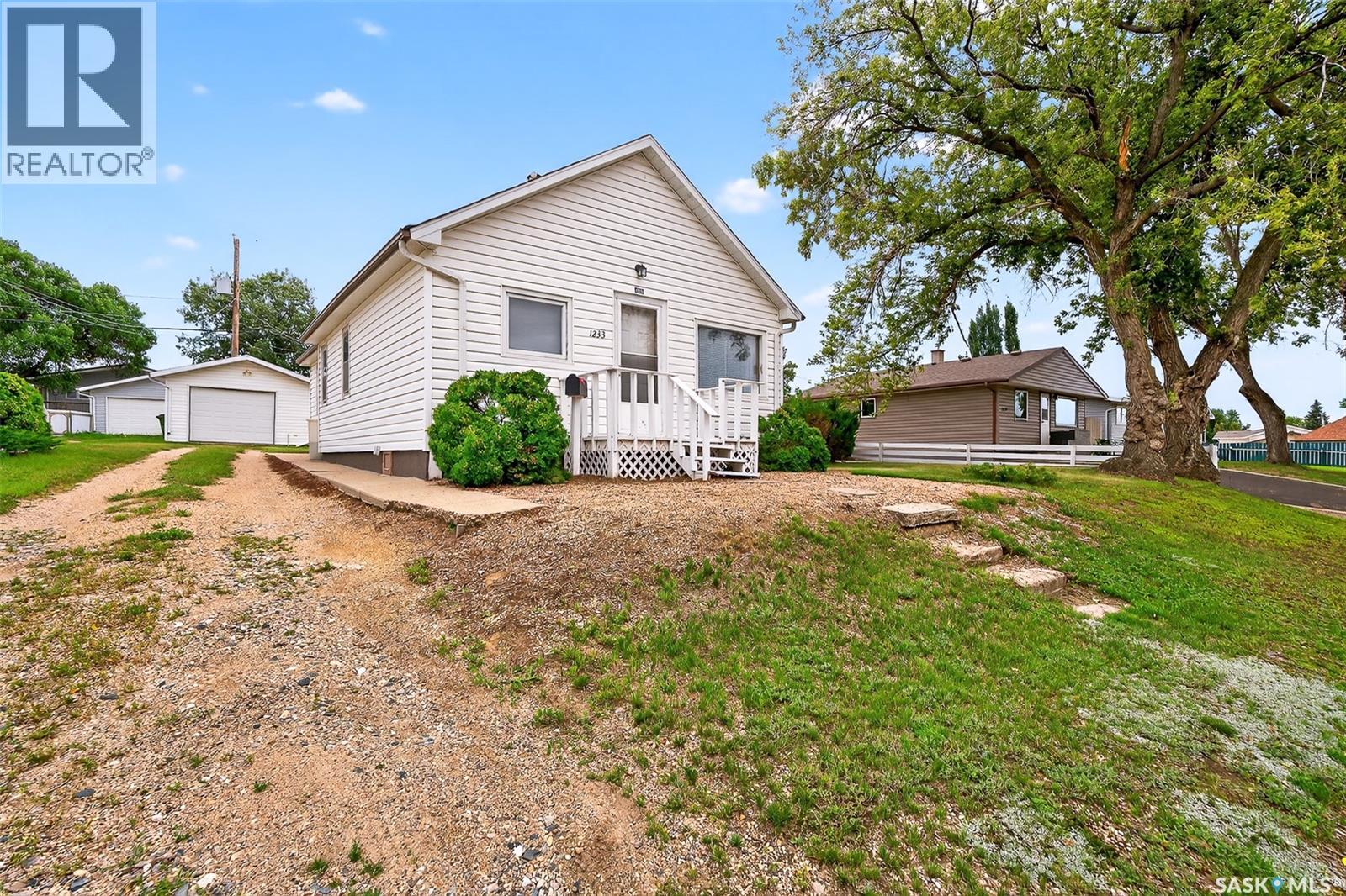 1233 Duffield Street W, Moose Jaw, Saskatchewan  S6H 5K2 - Photo 42 - SK015395