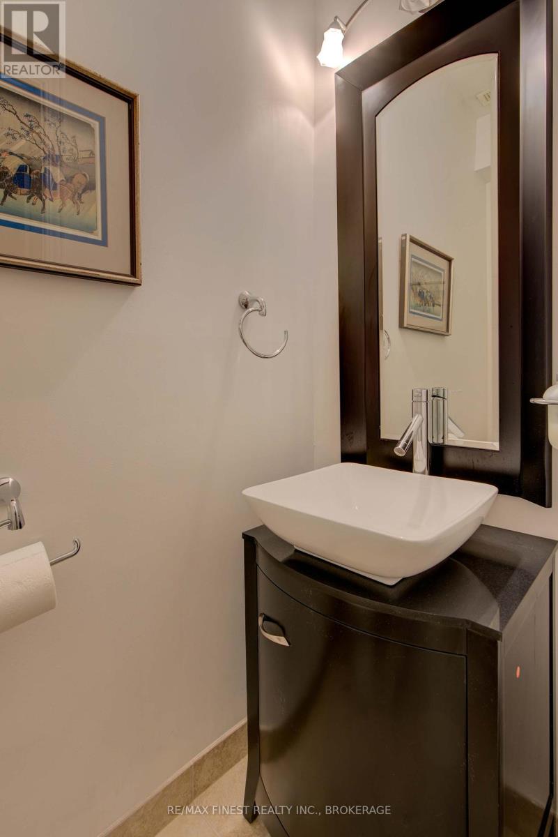34 - 1 Place D'armes, Kingston, Ontario  K7K 6S1 - Photo 35 - X12334988