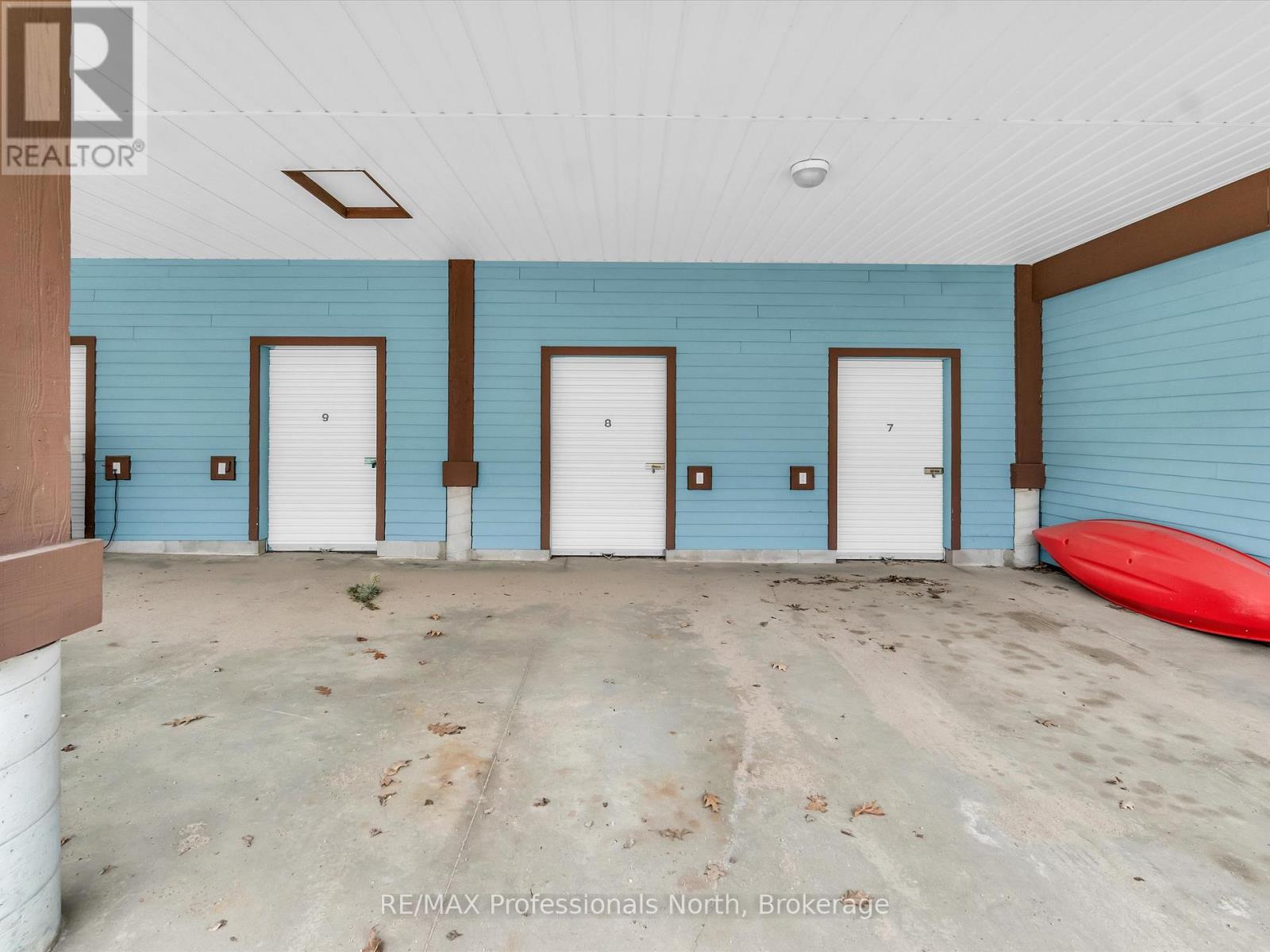 305 - 130 Steamship Bay Road, Gravenhurst, Ontario  P1P 1Z9 - Photo 28 - X12347565