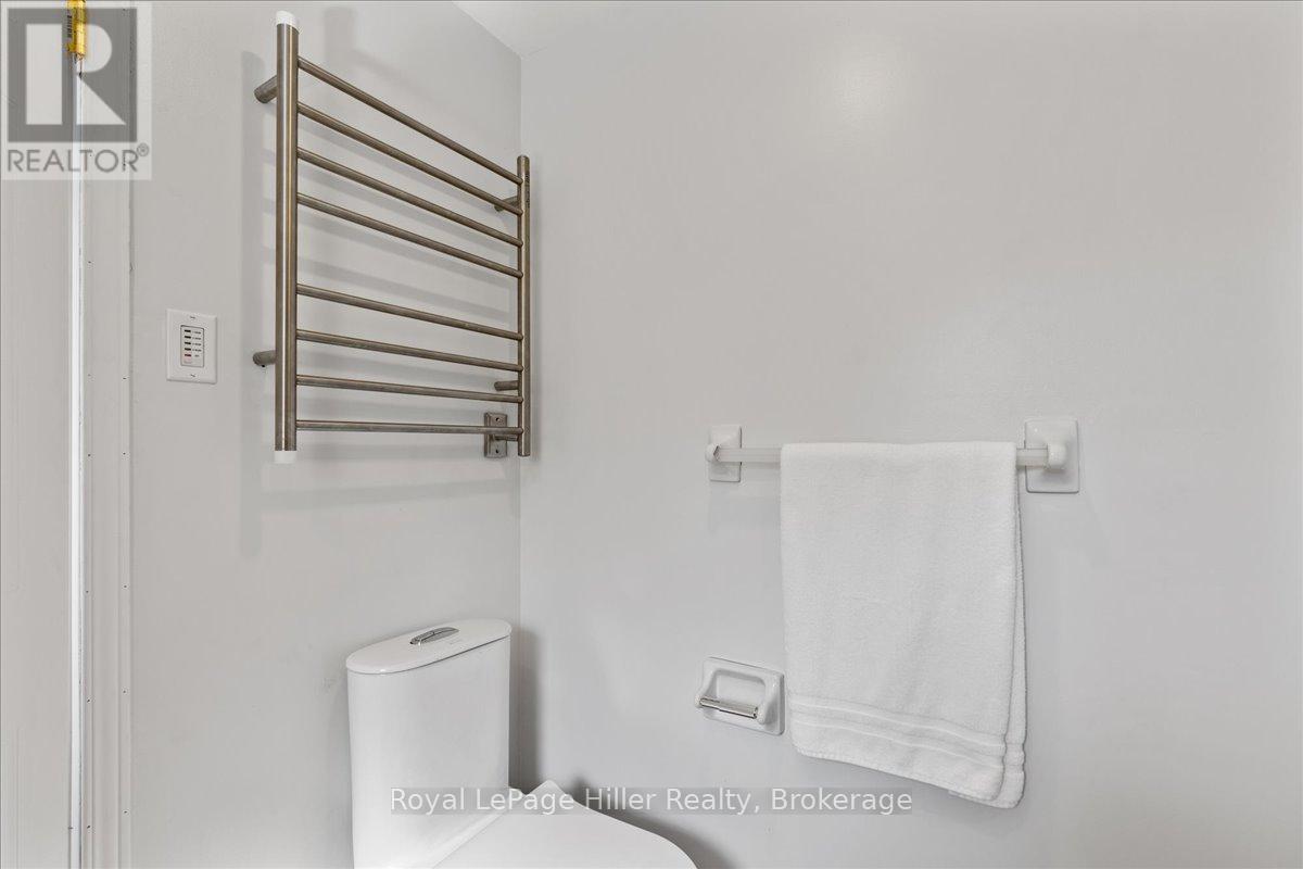 240 Dartmoor Crescent, Waterloo, Ontario  N2K 3S9 - Photo 20 - X12347600