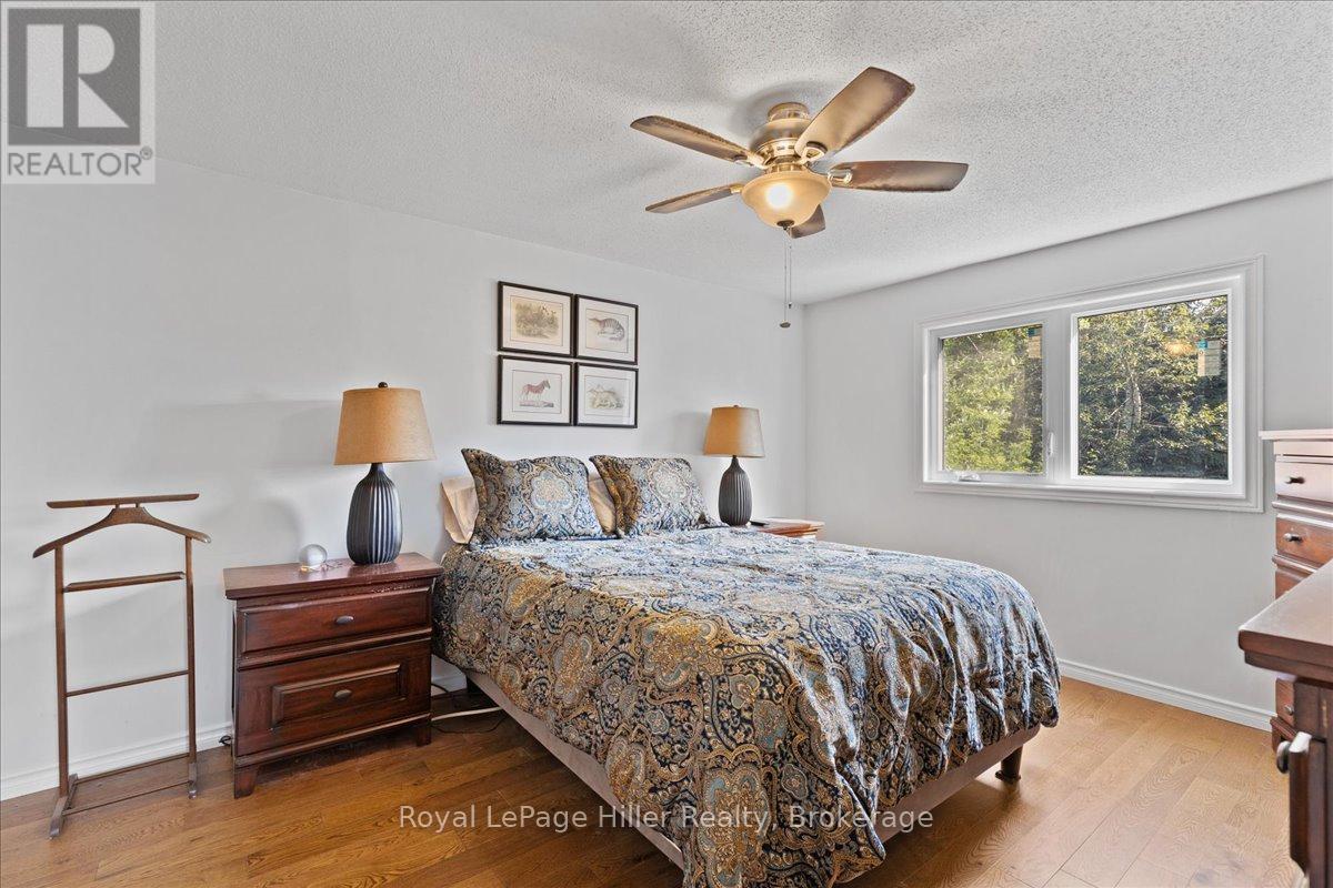 240 Dartmoor Crescent, Waterloo, Ontario  N2K 3S9 - Photo 21 - X12347600