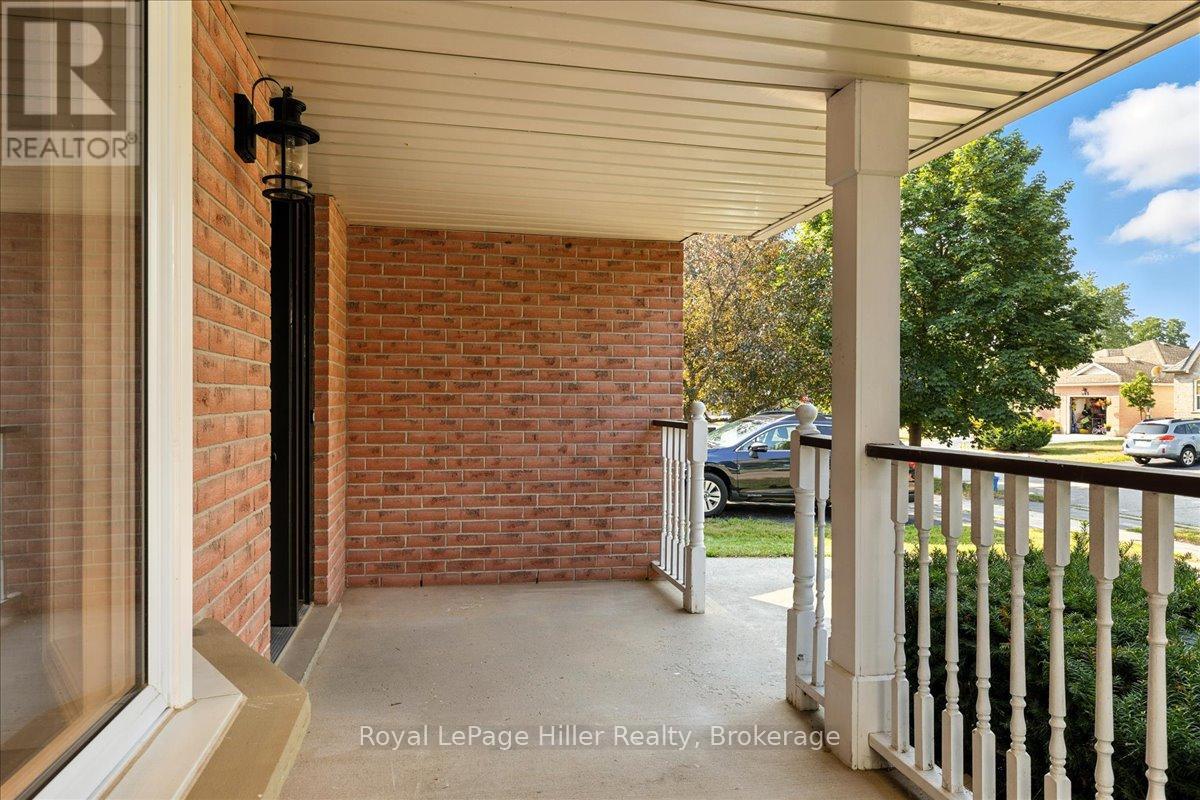 240 Dartmoor Crescent, Waterloo, Ontario  N2K 3S9 - Photo 30 - X12347600