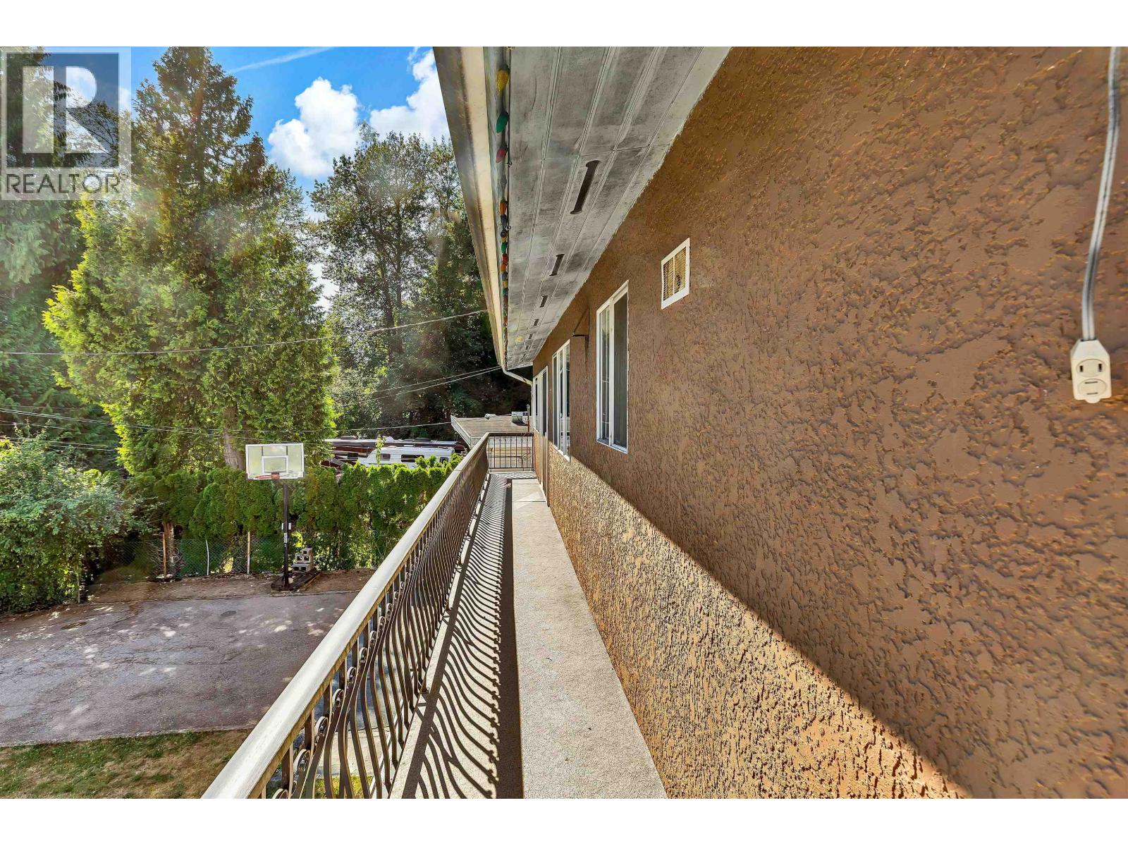 1609 Kent Avenue, Port Coquitlam, British Columbia  V3B 2L9 - Photo 10 - R3036927