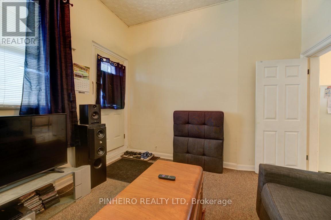 Property at 161 DREANEY AVENUE image 3