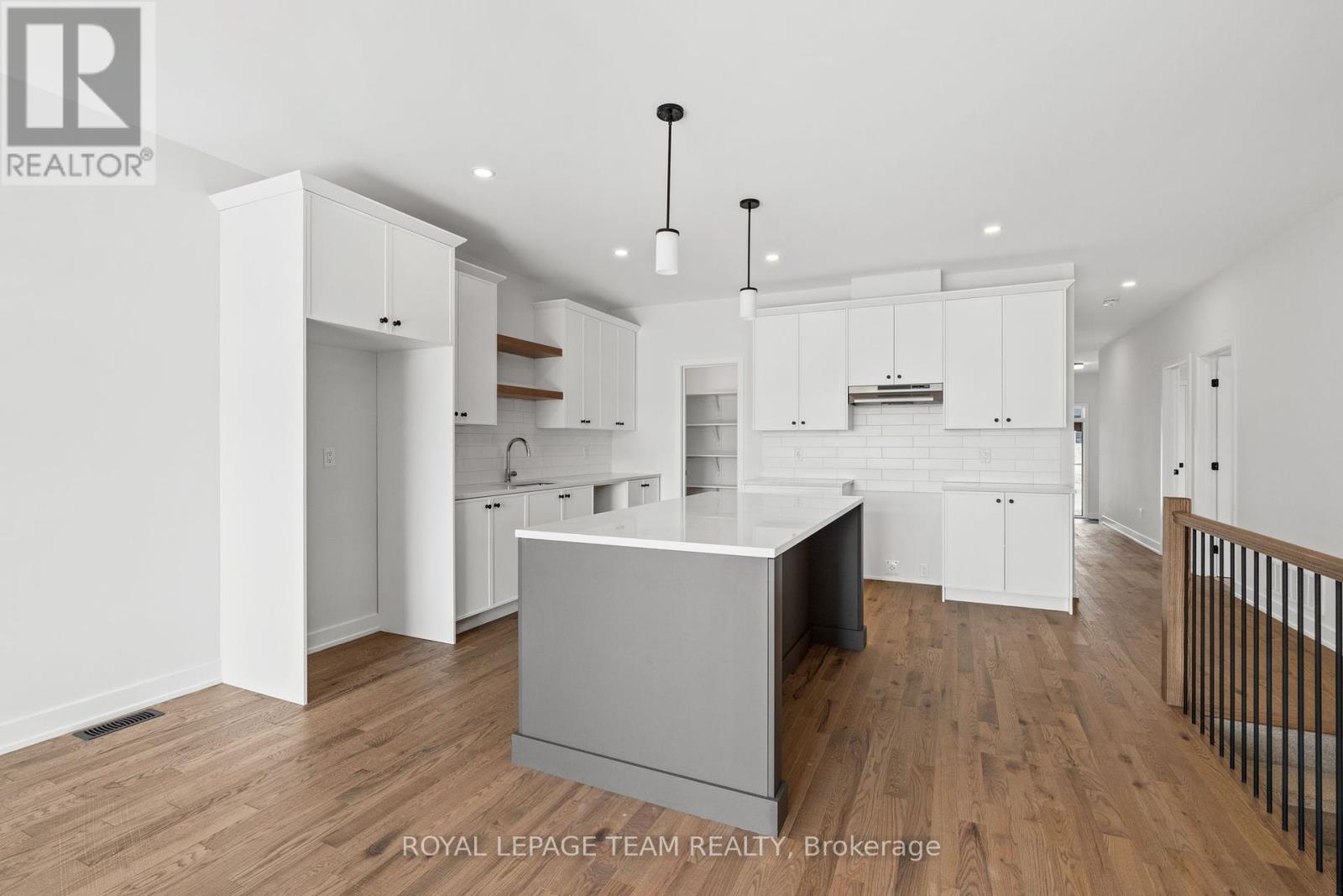 1076 Moore Street, Brockville, Ontario  K6V 7N1 - Photo 11 - X12347622