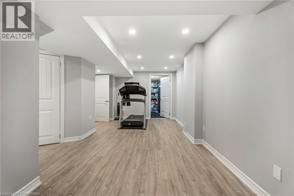 100 Springstead Avenue, Stoney Creek, Ontario  L8E 6E9 - Photo 38 - 40755126