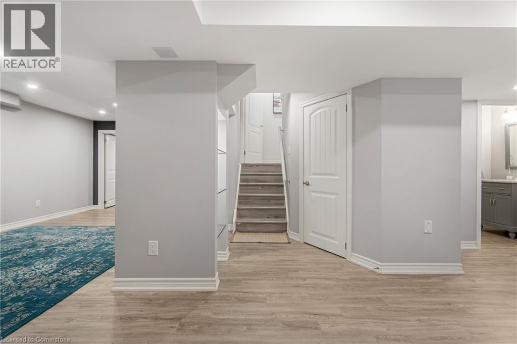 100 Springstead Avenue, Stoney Creek, Ontario  L8E 6E9 - Photo 35 - 40755126