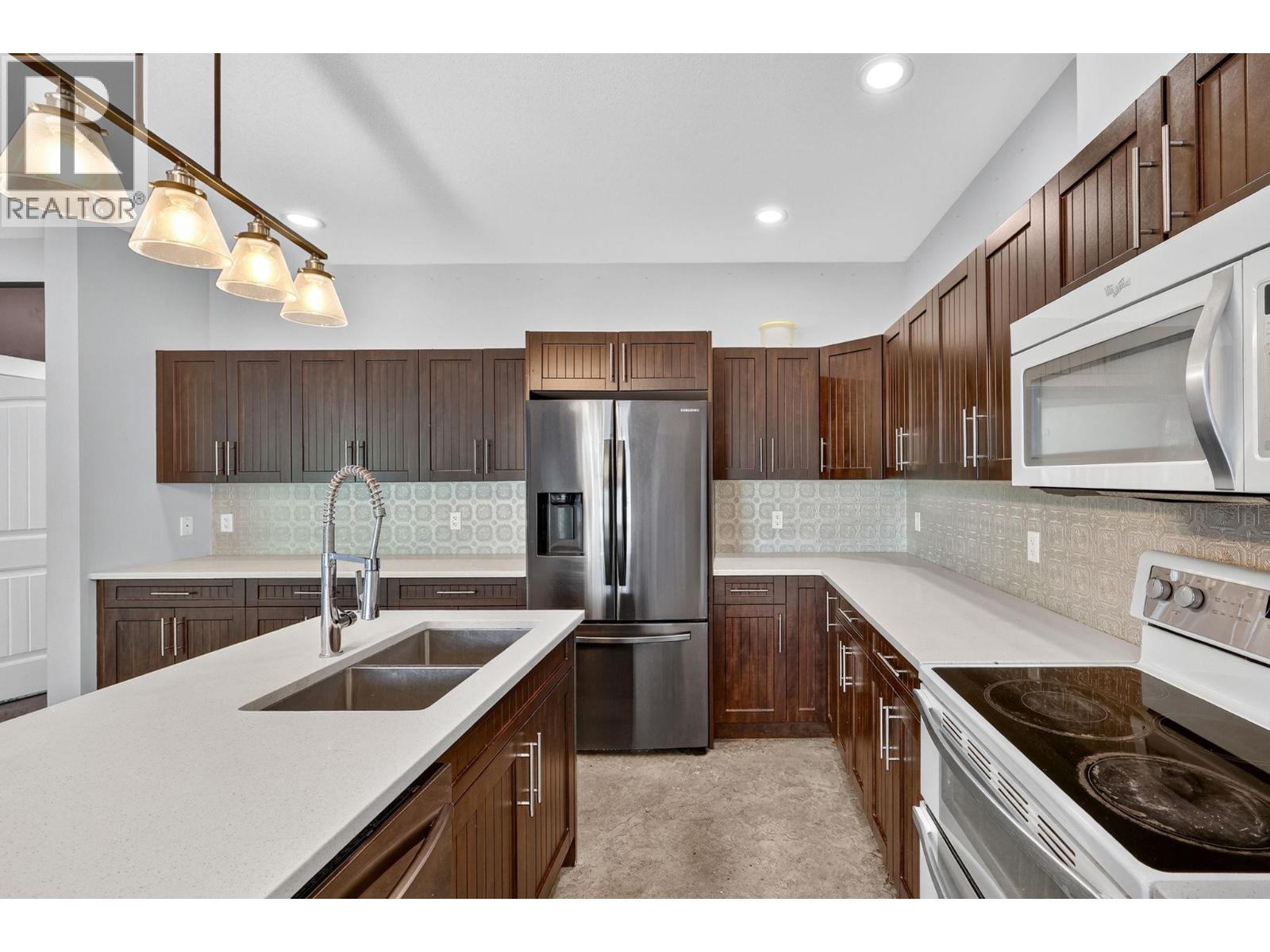 2043 Elkridge Drive, West Kelowna, British Columbia  V4T 3K1 - Photo 14 - 10357449