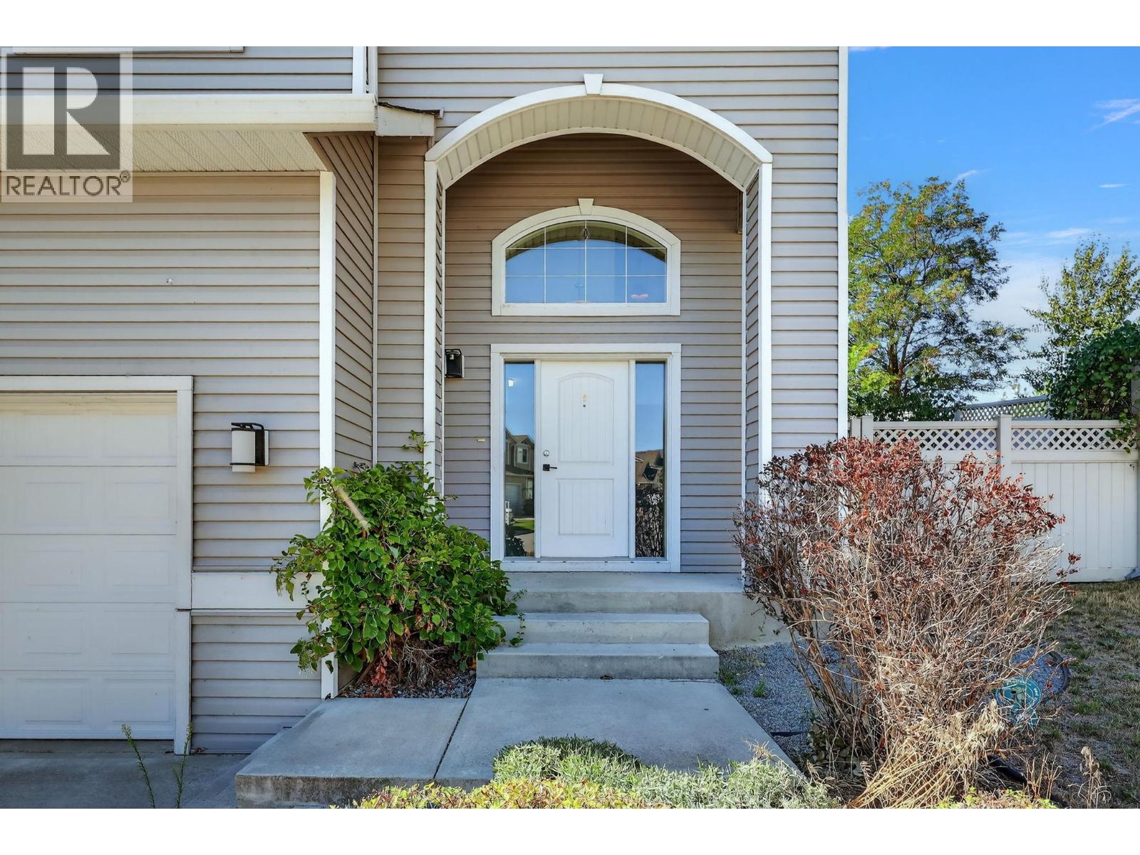 2043 Elkridge Drive, West Kelowna, British Columbia  V4T 3K1 - Photo 5 - 10357449