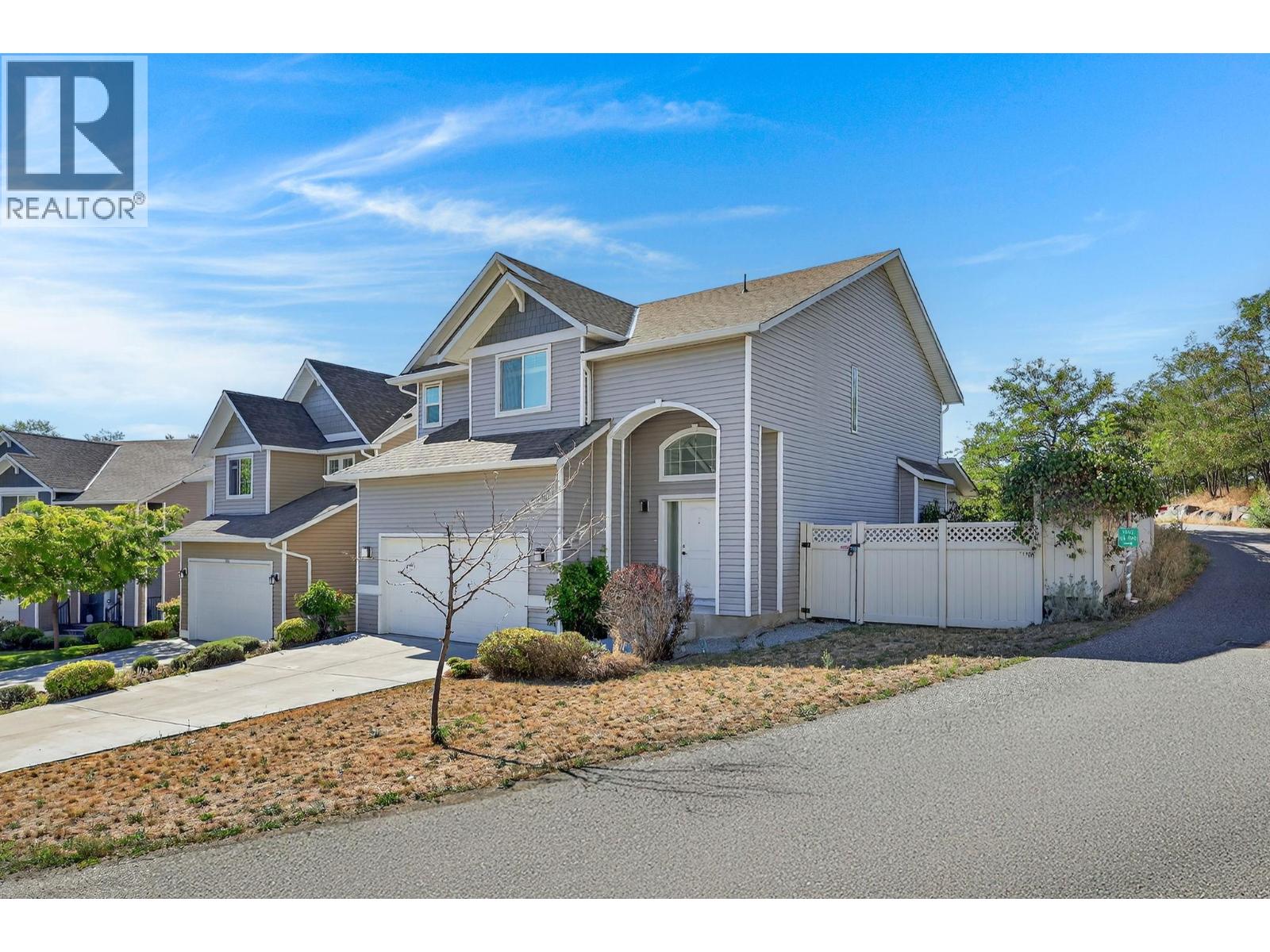 2043 Elkridge Drive, West Kelowna, British Columbia  V4T 3K1 - Photo 2 - 10357449