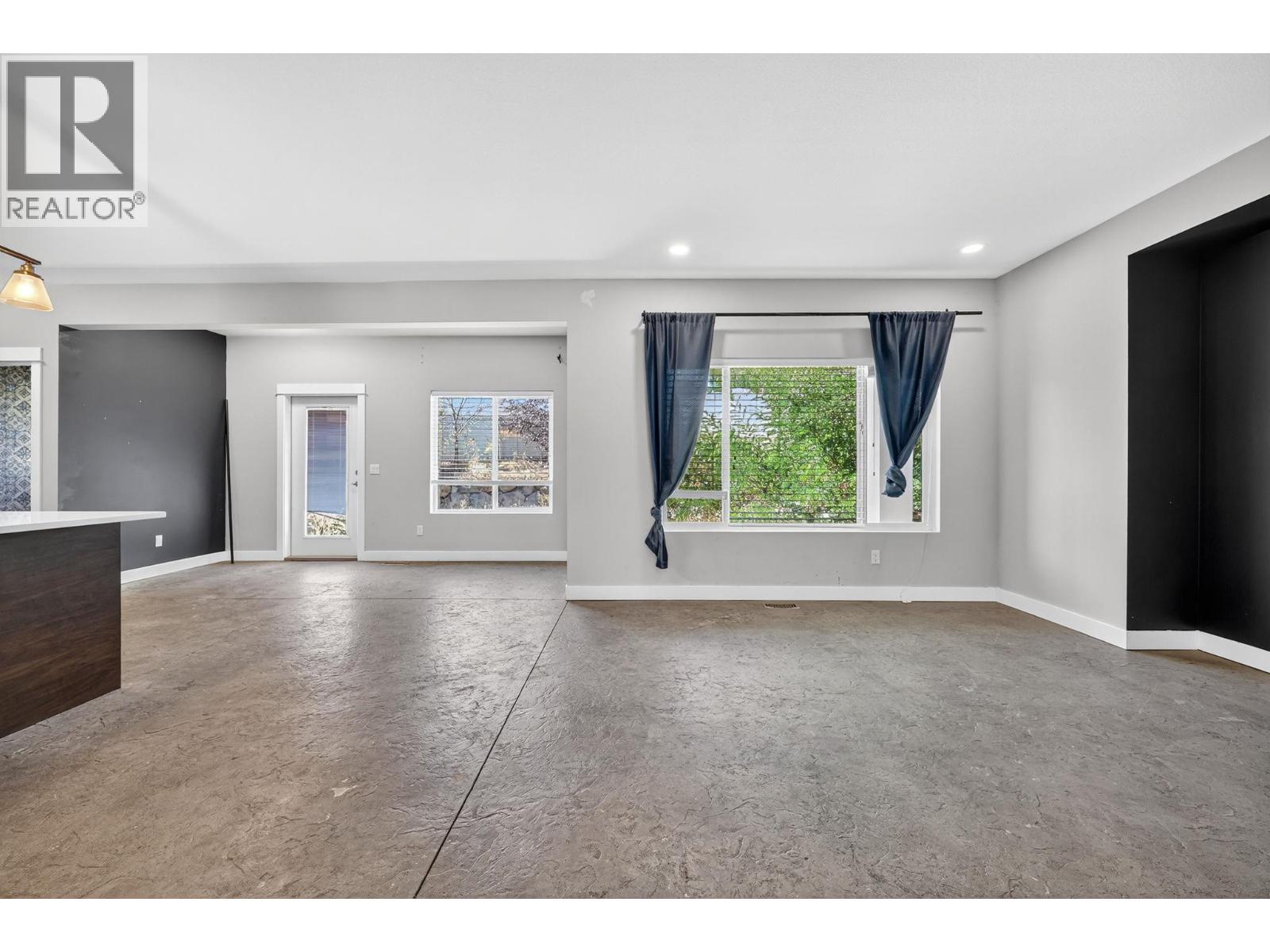 2043 Elkridge Drive, West Kelowna, British Columbia  V4T 3K1 - Photo 23 - 10357449