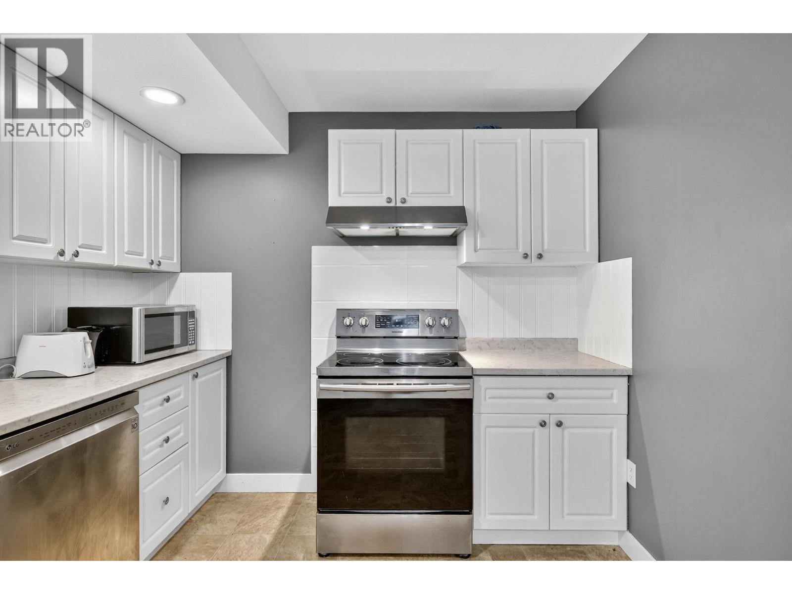 2043 Elkridge Drive, West Kelowna, British Columbia  V4T 3K1 - Photo 51 - 10357449