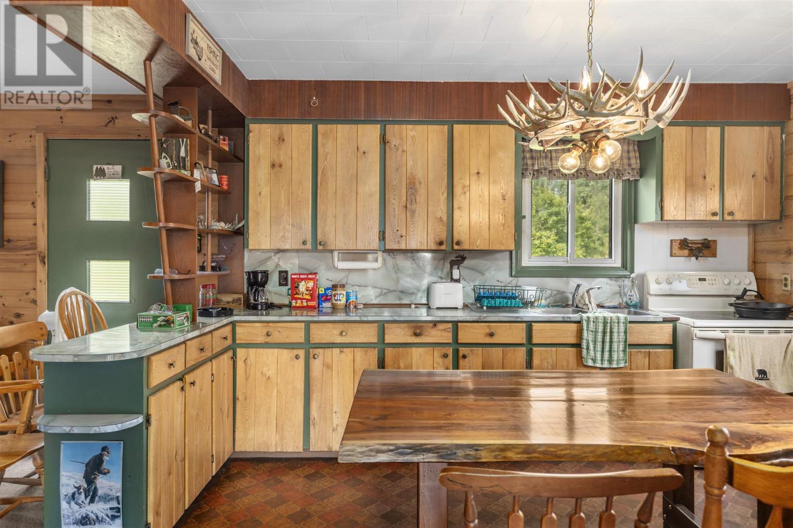 80 Chiblow Lake Rd, Iron Bridge, Ontario  P0R 1H0 - Photo 14 - SM252270