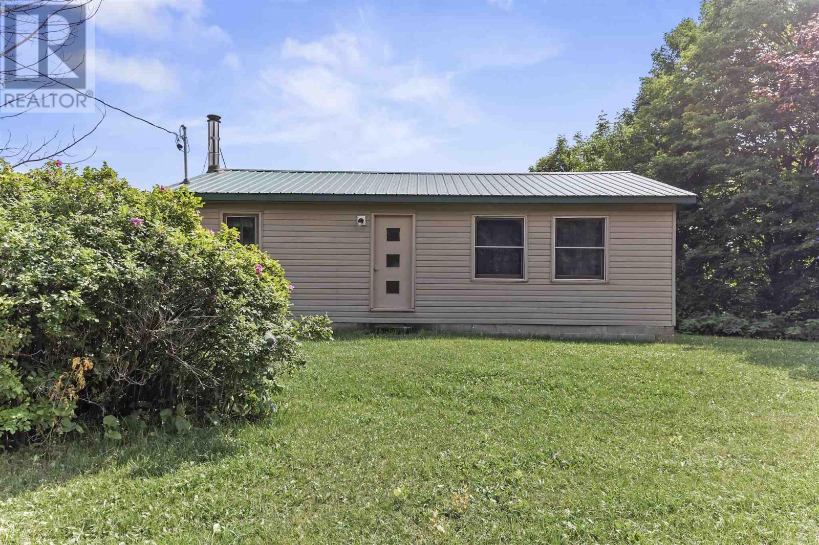 80 Chiblow Lake Rd, Iron Bridge, Ontario  P0R 1H0 - Photo 2 - SM252270