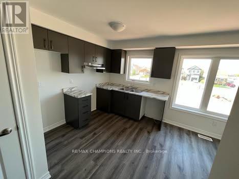 3 - 8 Radison Lane, Hamilton, Ontario  L8H 0B5 - Photo 11 - X12347469