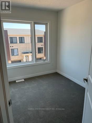 3 - 8 Radison Lane, Hamilton, Ontario  L8H 0B5 - Photo 3 - X12347469