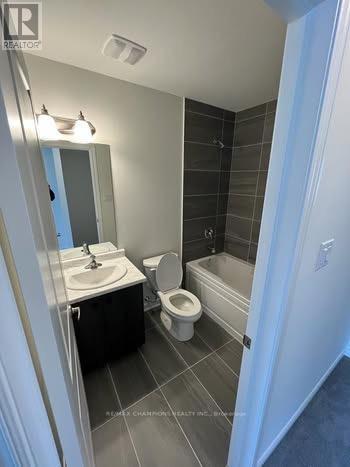 3 - 8 Radison Lane, Hamilton, Ontario  L8H 0B5 - Photo 8 - X12347469