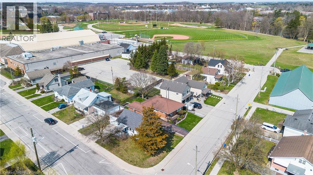 Photo 33 at 17 Hardy Avenue, Tillsonburg Photo 33 at 17 Hardy Avenue, Tillsonburg