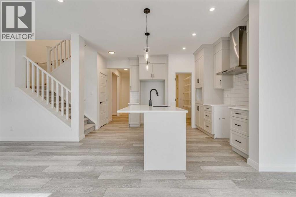 Property at 260 Dawson Wharf Crescent image 4