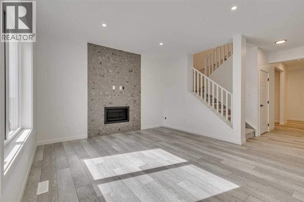 Property at 260 Dawson Wharf Crescent image 5
