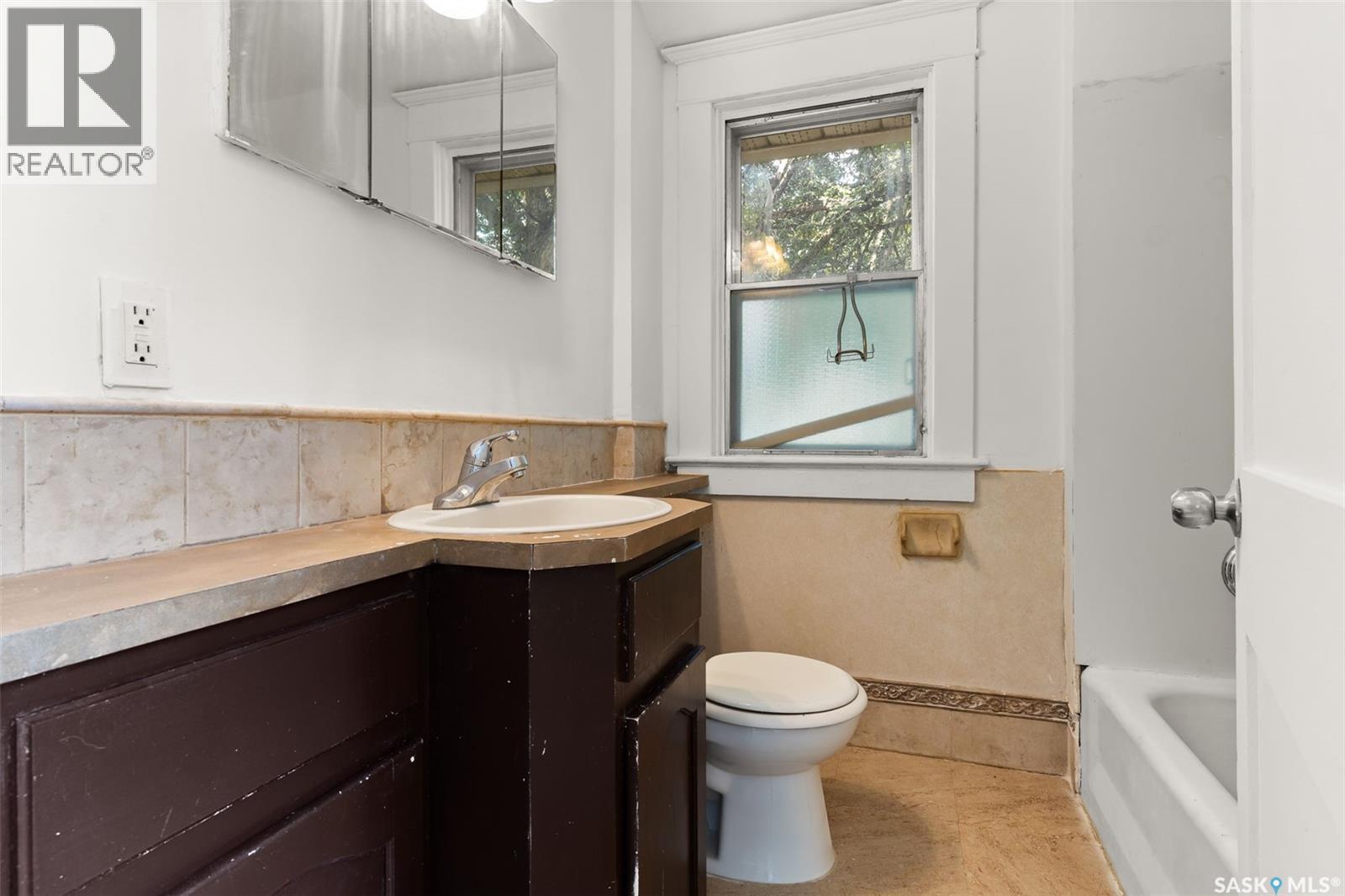 1357 Elphinstone Street, Regina, Saskatchewan  S4T 3M5 - Photo 21 - SK015739