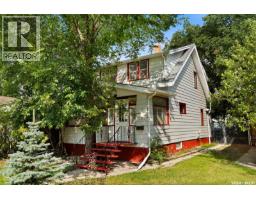 1357 Elphinstone Street Washington Park, Regina, Ca