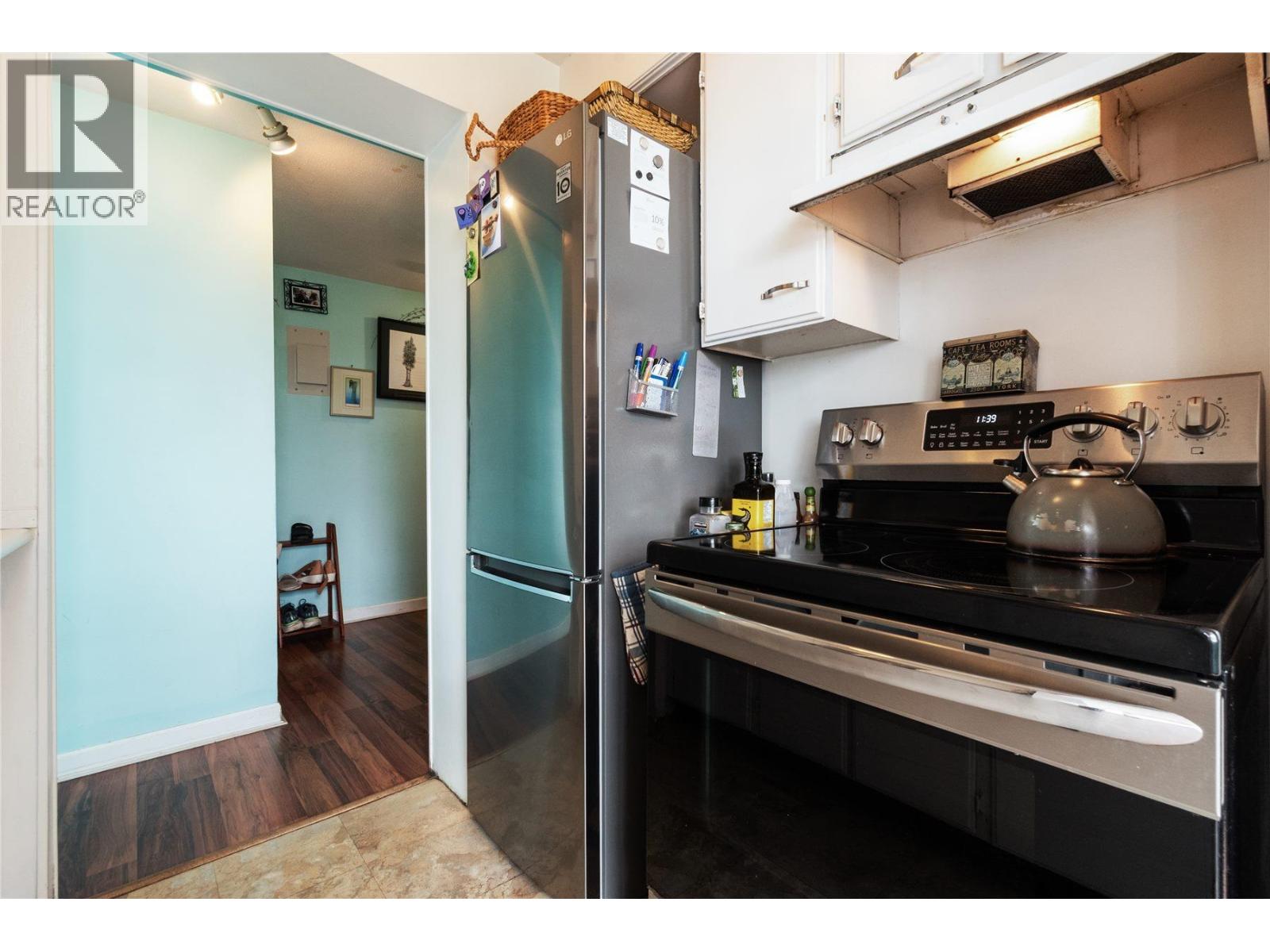 2402 1850 Comox Street, Vancouver, British Columbia  V6G 1R3 - Photo 8 - R3037302