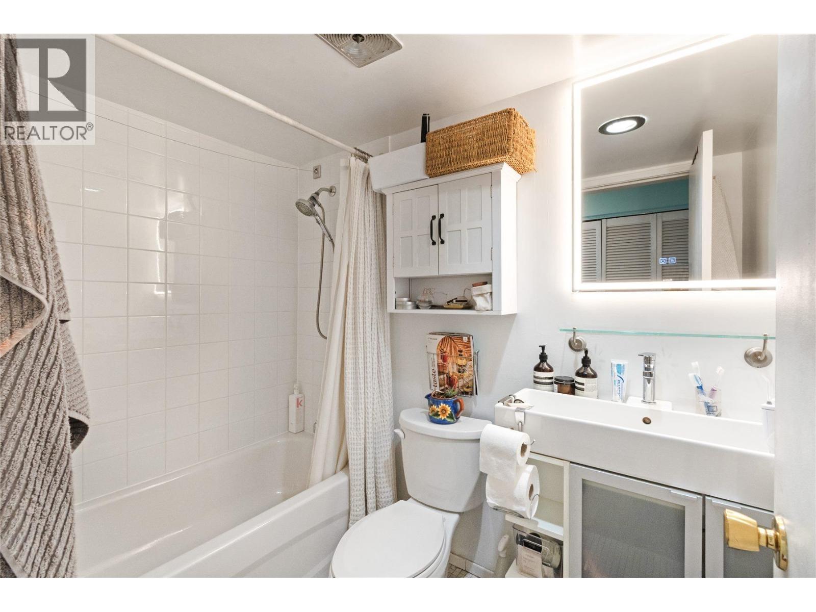 2402 1850 Comox Street, Vancouver, British Columbia  V6G 1R3 - Photo 18 - R3037302