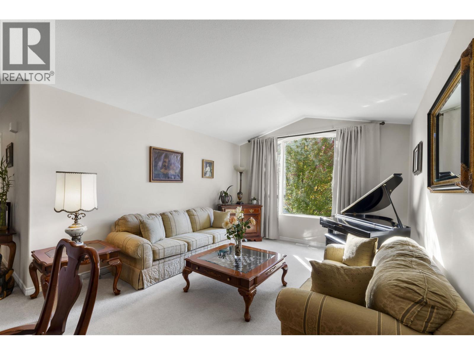 Property at 23887 117B AVENUE image 4