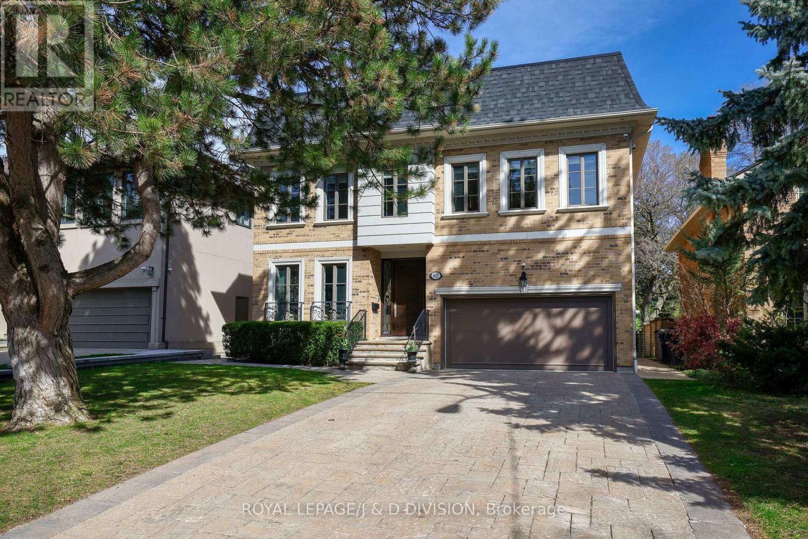 82 MUNRO BOULEVARD, Toronto, Ontario