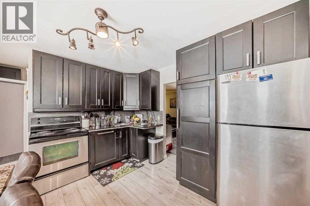 Property at 6427 32 Avenue NW image 2