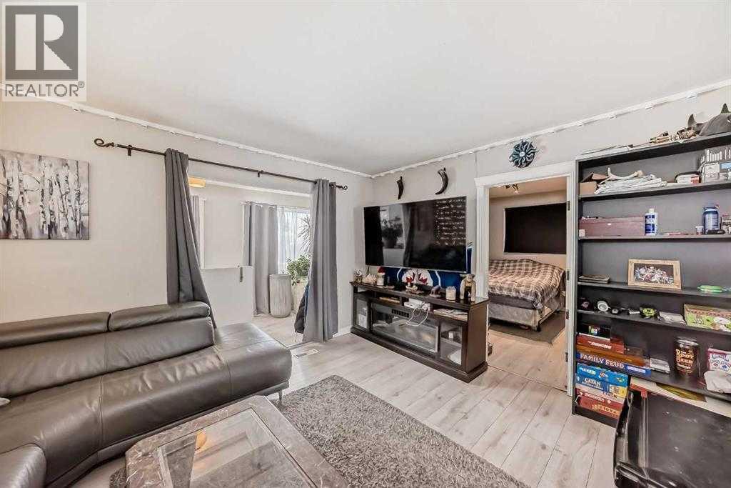 Property at 6427 32 Avenue NW image 5