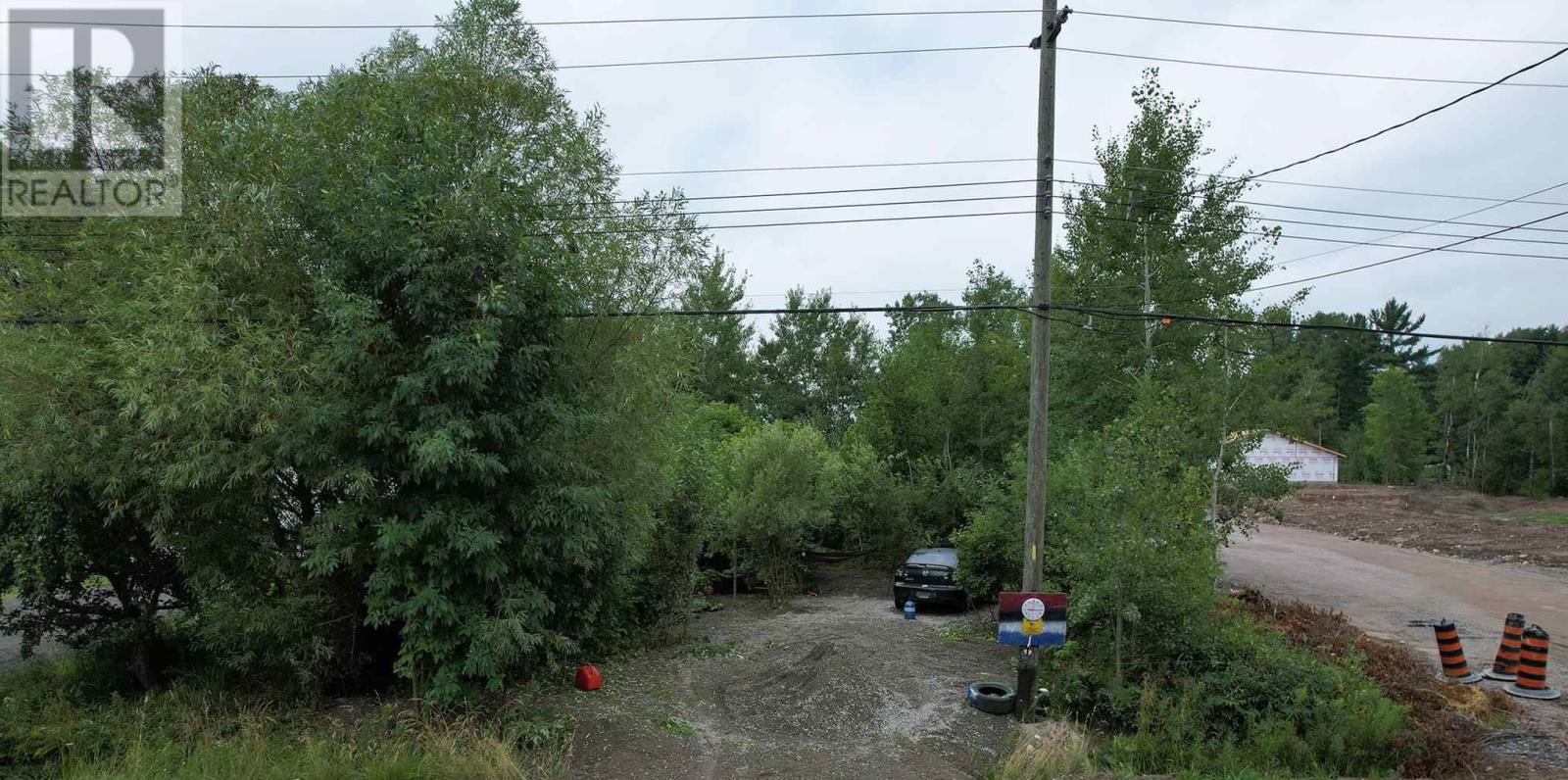 3870 Queen St E, Sault Ste. Marie, Ontario  P6A 5K6 - Photo 1 - SM252272