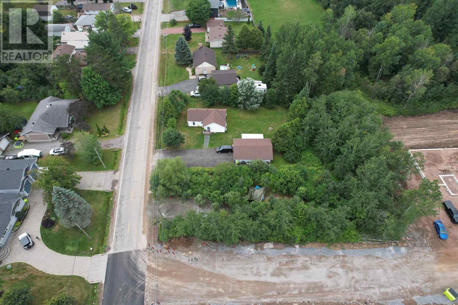 3870 Queen St E, Sault Ste. Marie, Ontario  P6A 5K6 - Photo 10 - SM252272