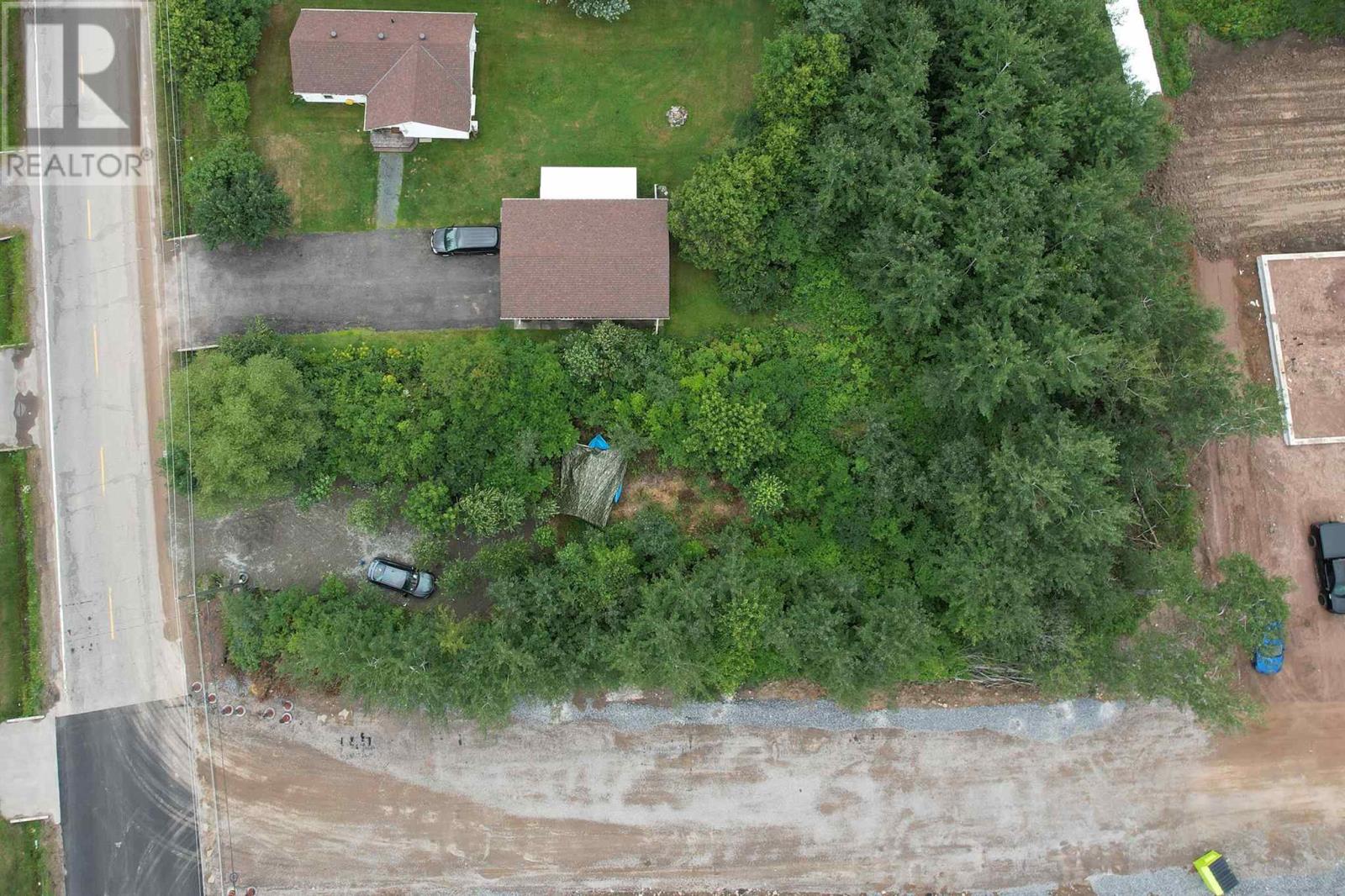 3870 Queen St E, Sault Ste. Marie, Ontario  P6A 5K6 - Photo 11 - SM252272