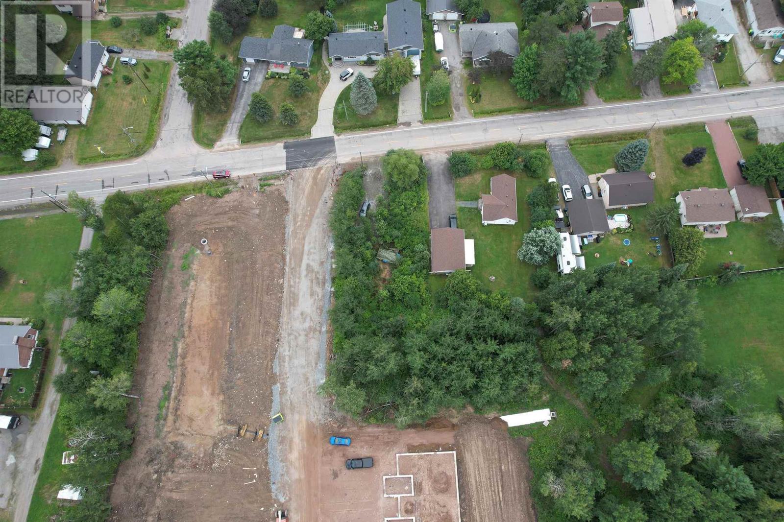 3870 Queen St E, Sault Ste. Marie, Ontario  P6A 5K6 - Photo 14 - SM252272
