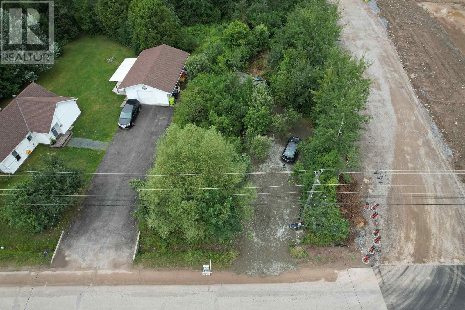 3870 Queen St E, Sault Ste. Marie, Ontario  P6A 5K6 - Photo 7 - SM252272