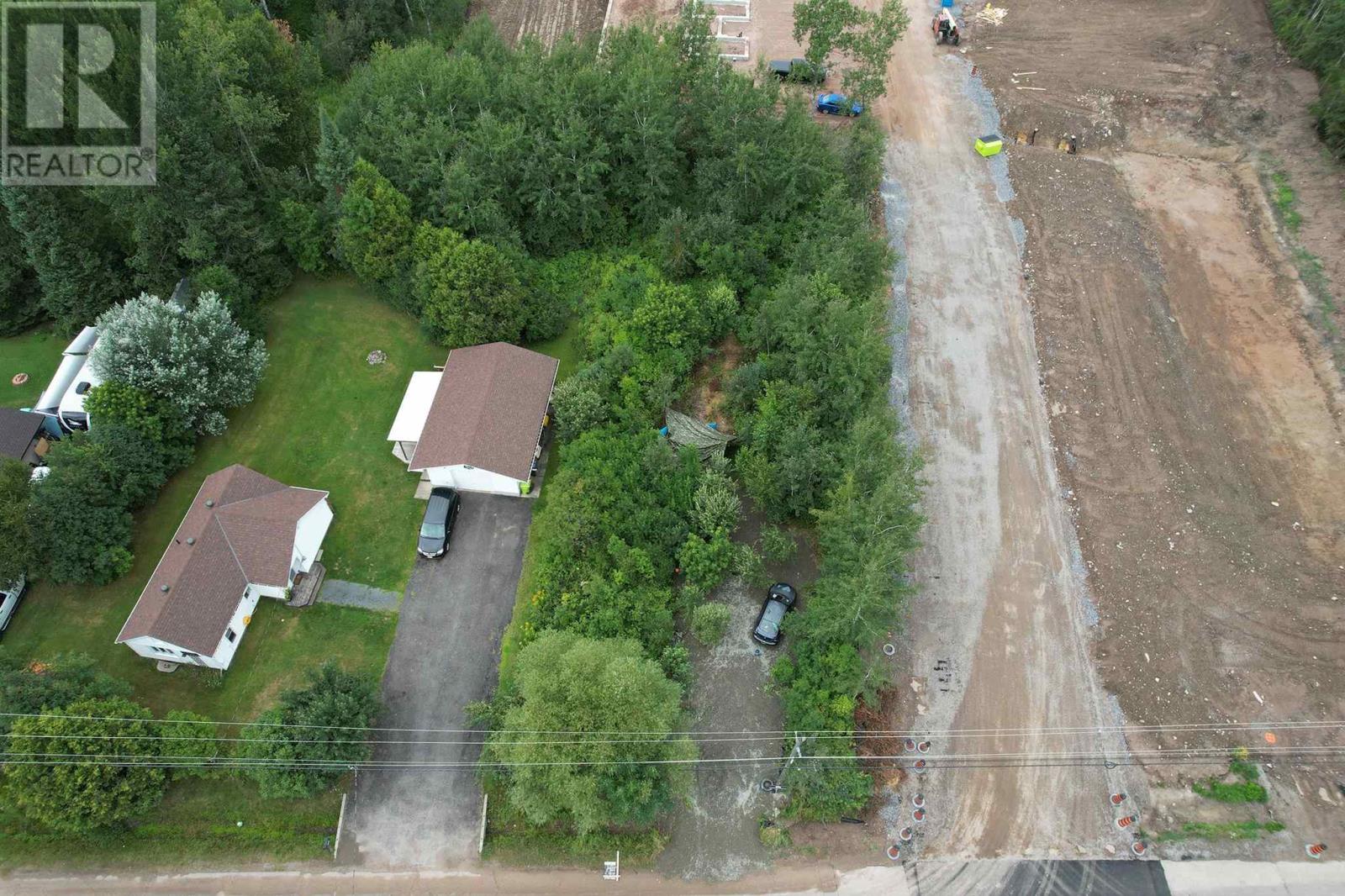 3870 Queen St E, Sault Ste. Marie, Ontario  P6A 5K6 - Photo 8 - SM252272