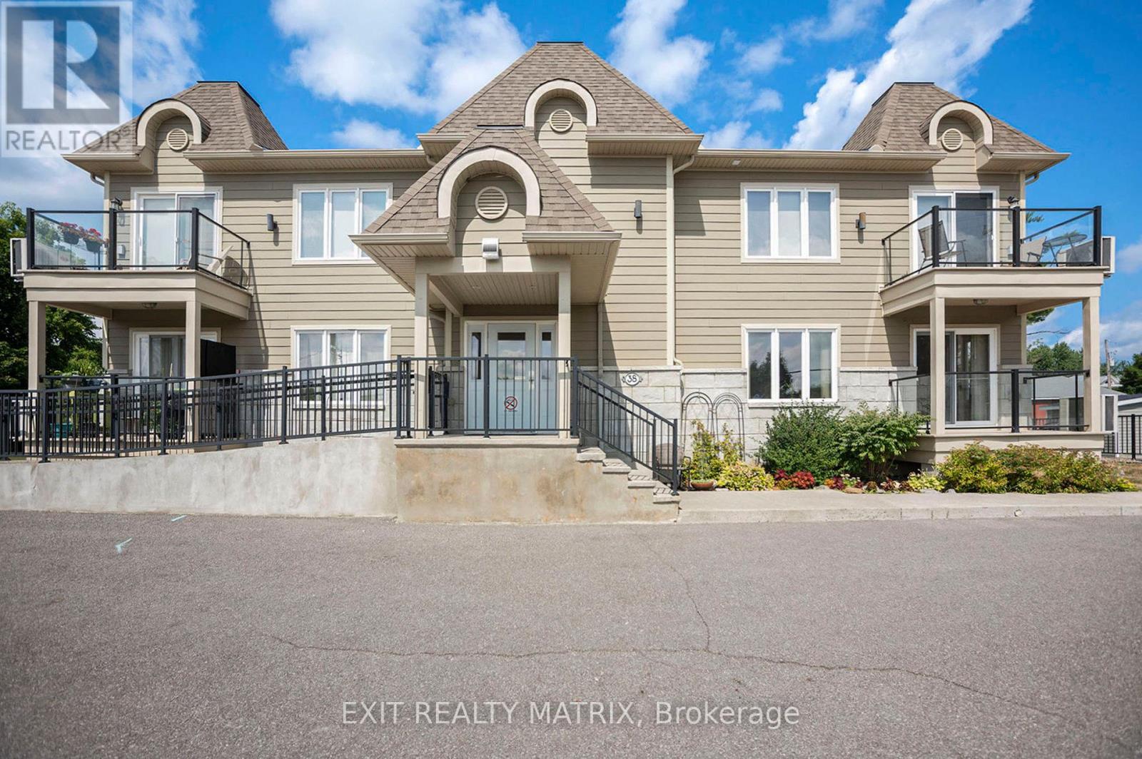 206 - 38 CHARLES STREET, North Stormont, Ontario