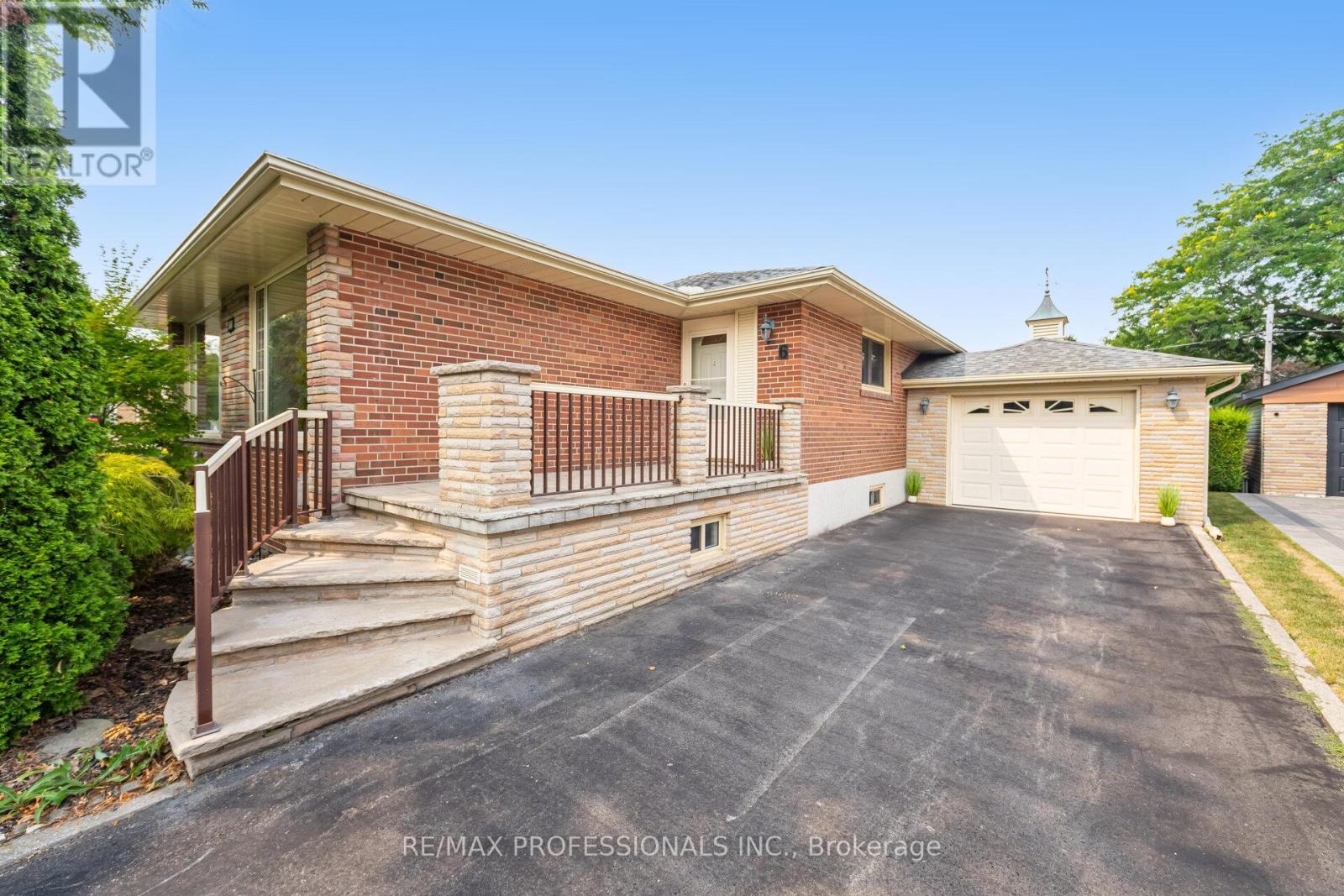 Property at 6 TAPLEY DRIVE image 3