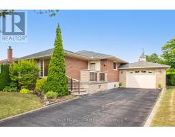 6 Tapley Drive, Toronto (Willowridge-Martingrove-Richview), Ca
